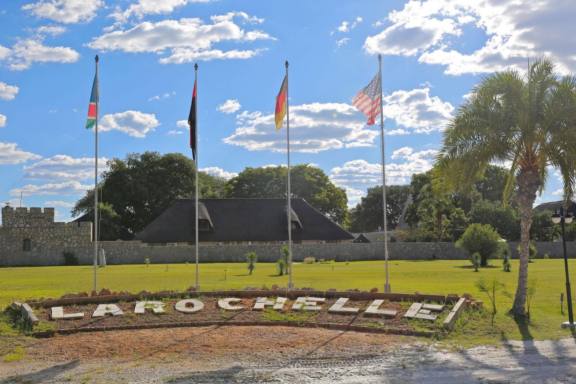La Rochelle Lodge Okaukuejo Exteriör bild